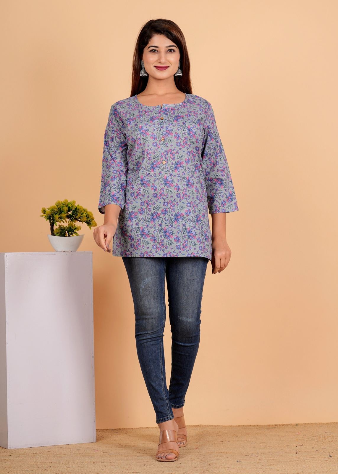 Jaipuri Printed Women’s short kurti