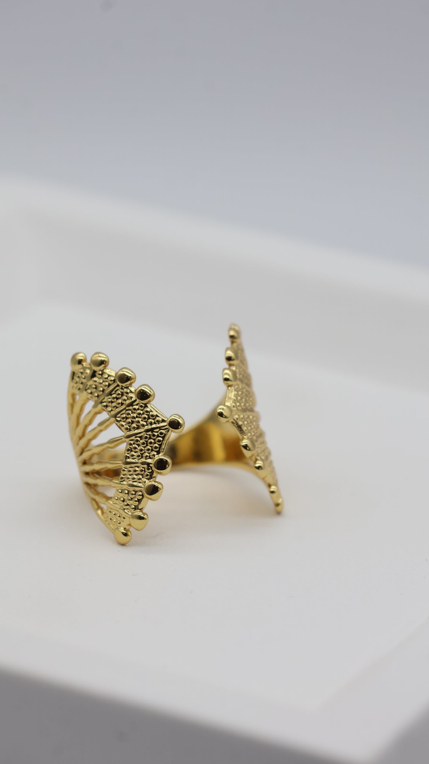 Royal Fan Gold Statement Ring for Women