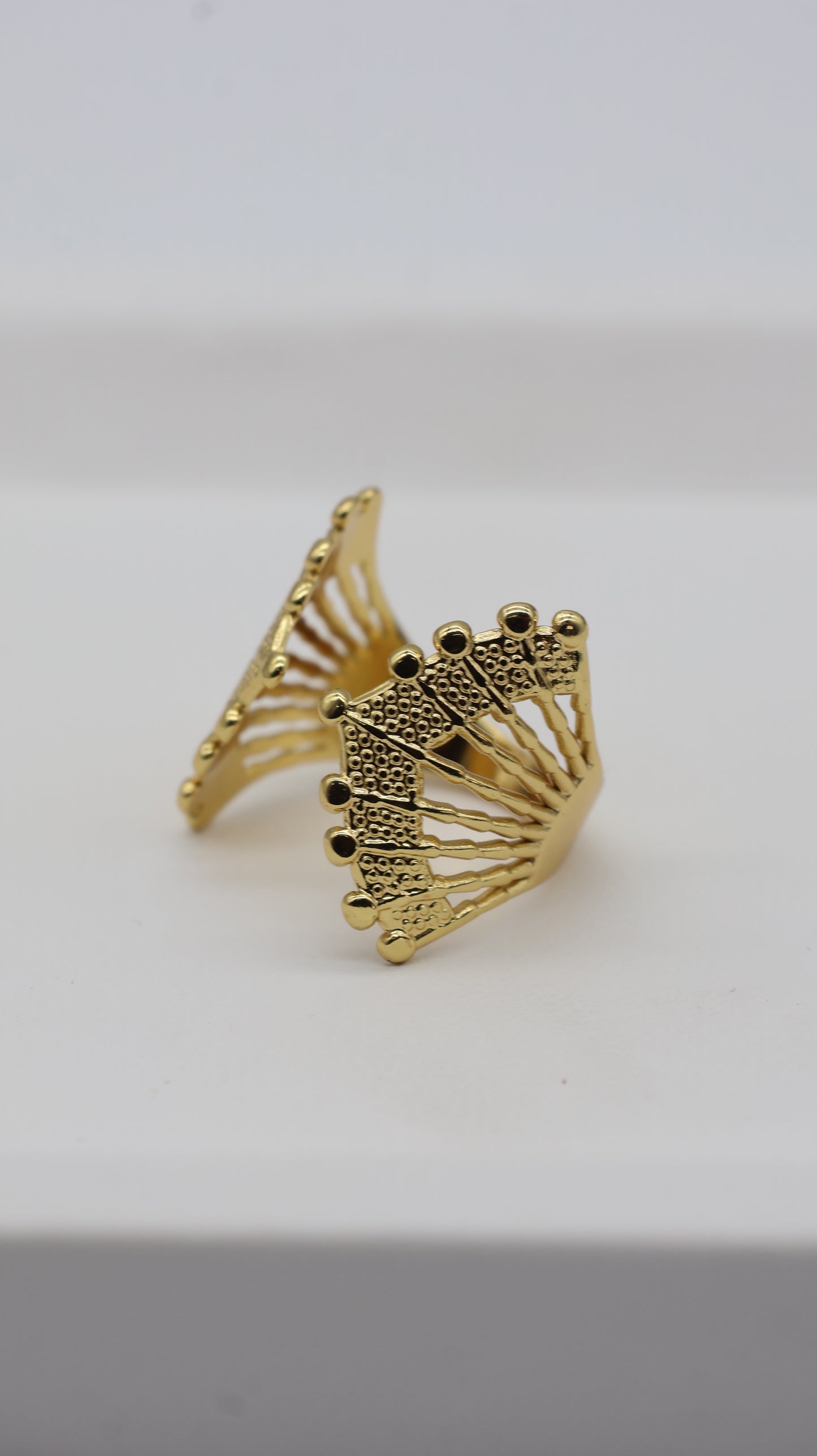 Royal Fan Gold Statement Ring for Women