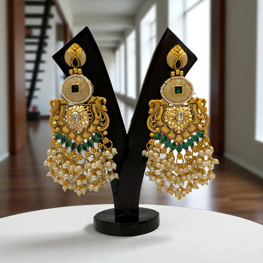 Zehra Royal Emerald Pearl Chandeliers